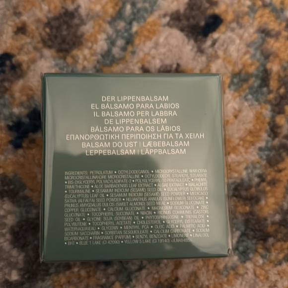 La Mer Lip Balm - Picture 3 of 4